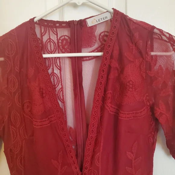 Never worn* Size small (2) chiffon, lace/ crochet maxi dress - Picture 4 of 6